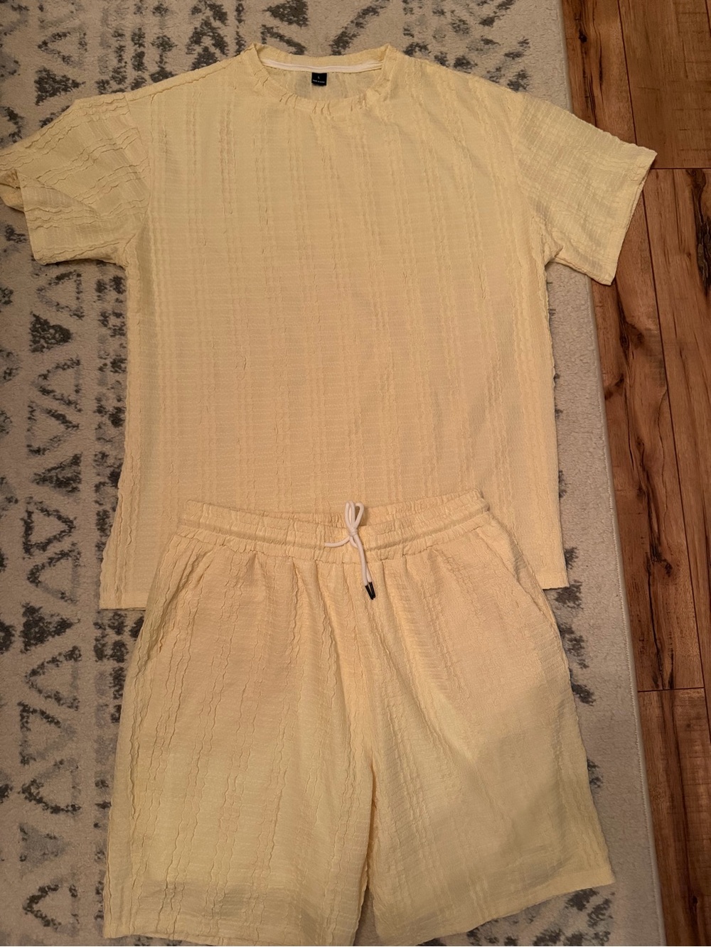 SHEIN Pale Yellow Men's Pajama Set